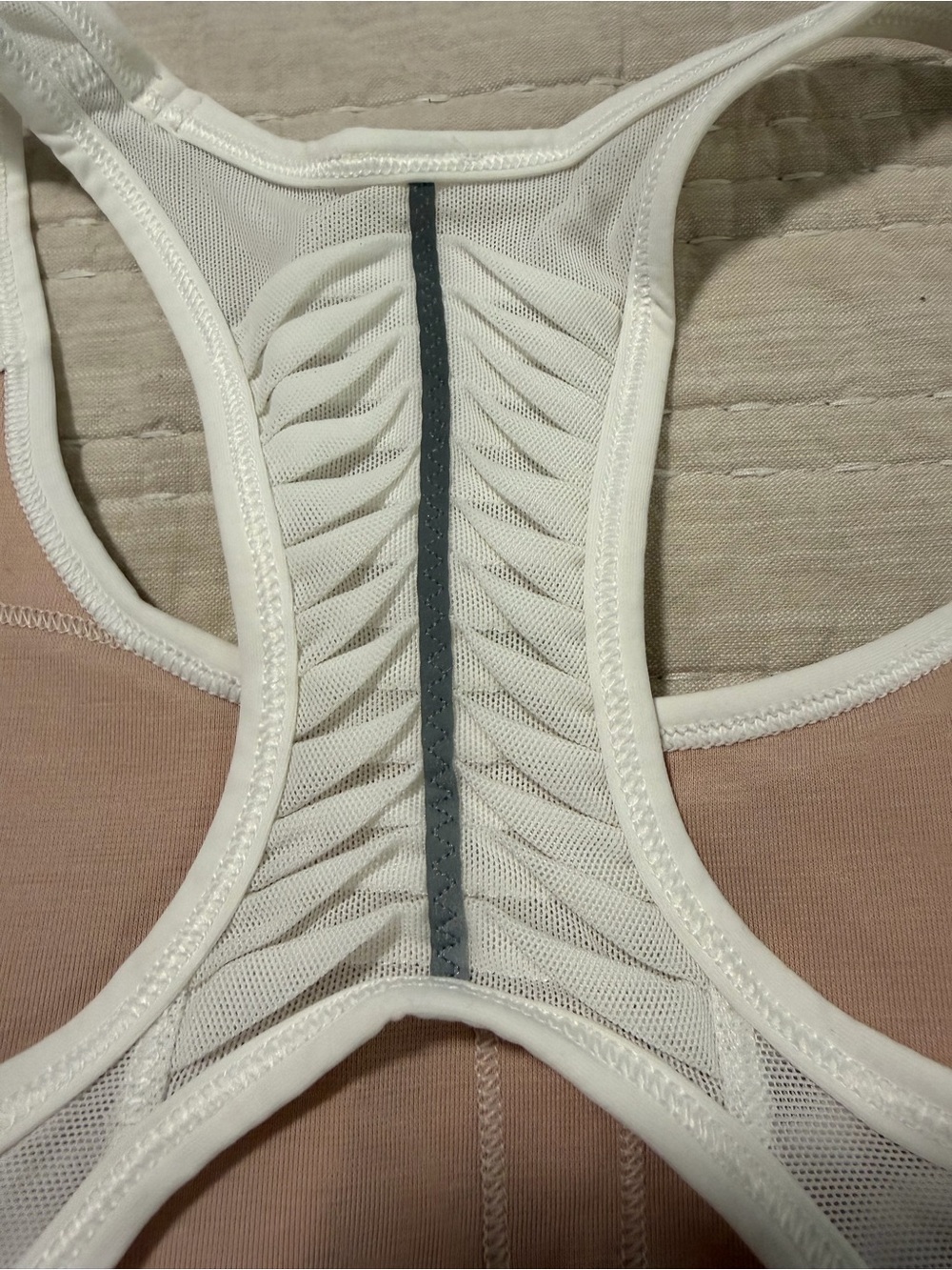 Lululemon Making Moves Bra - Picture 6 of 10